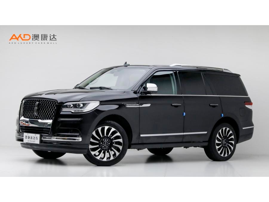 Lincoln Navigator 2022 — фото автомобиля