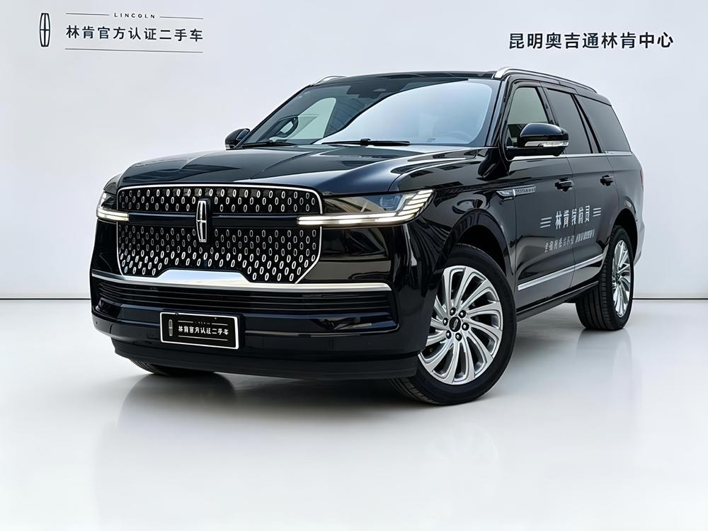 Lincoln Navigator 2025 — фото автомобиля 1