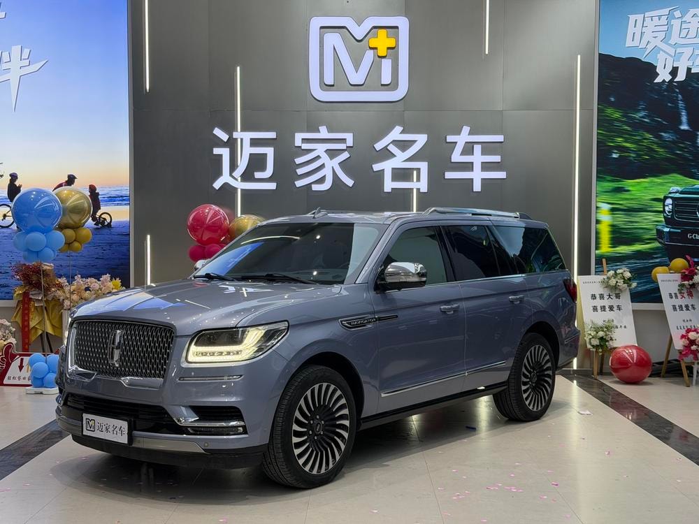 Lincoln Navigator 2020 — фото автомобиля