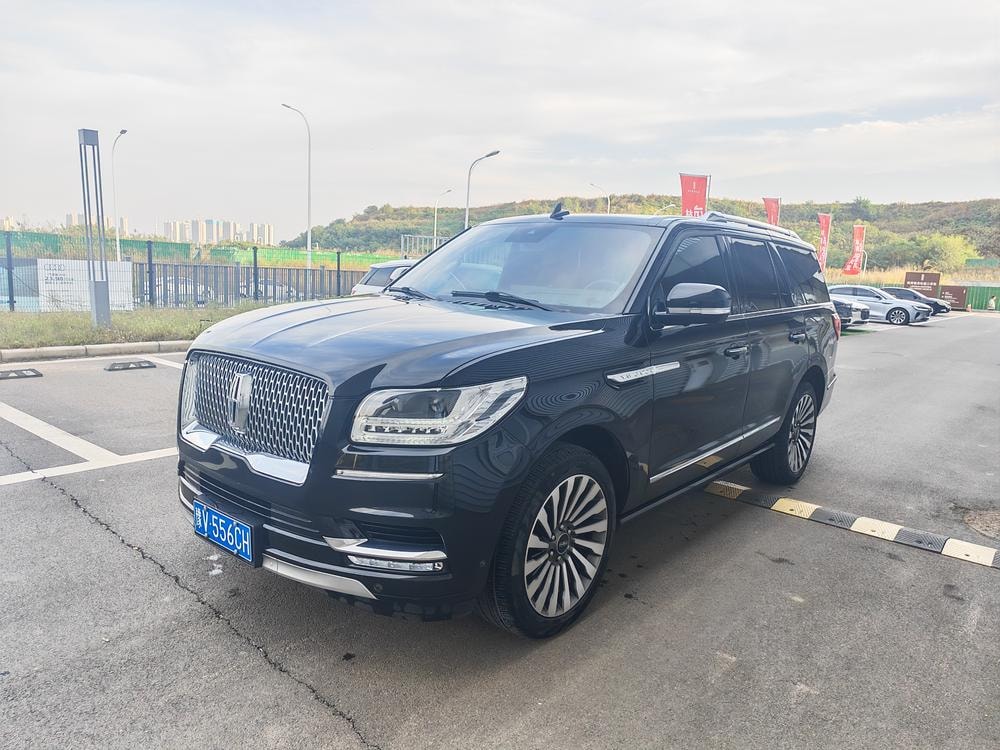 Lincoln Navigator 2020 — фото автомобиля 1