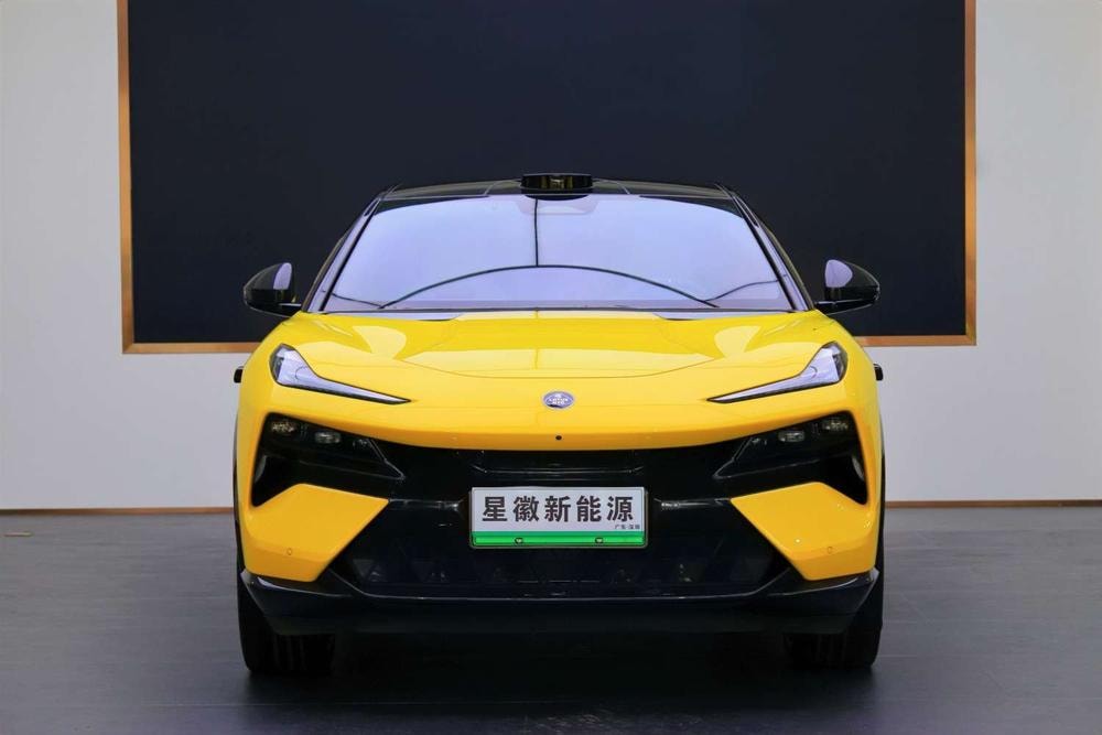 Lotus Cars Eletre 2023 — фото автомобиля