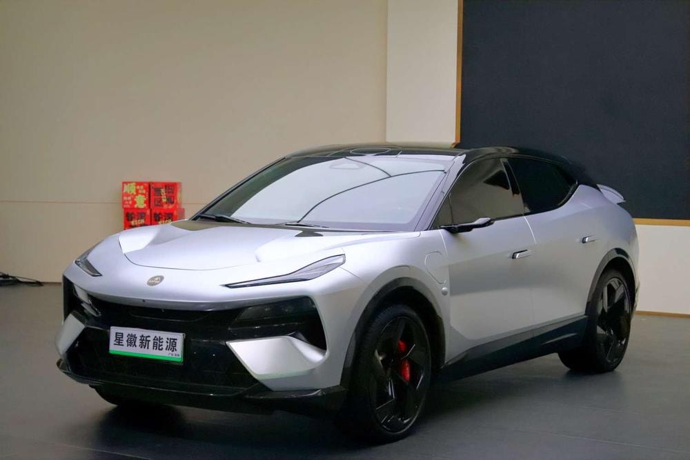 Lotus Cars Eletre 2023 — фото автомобиля