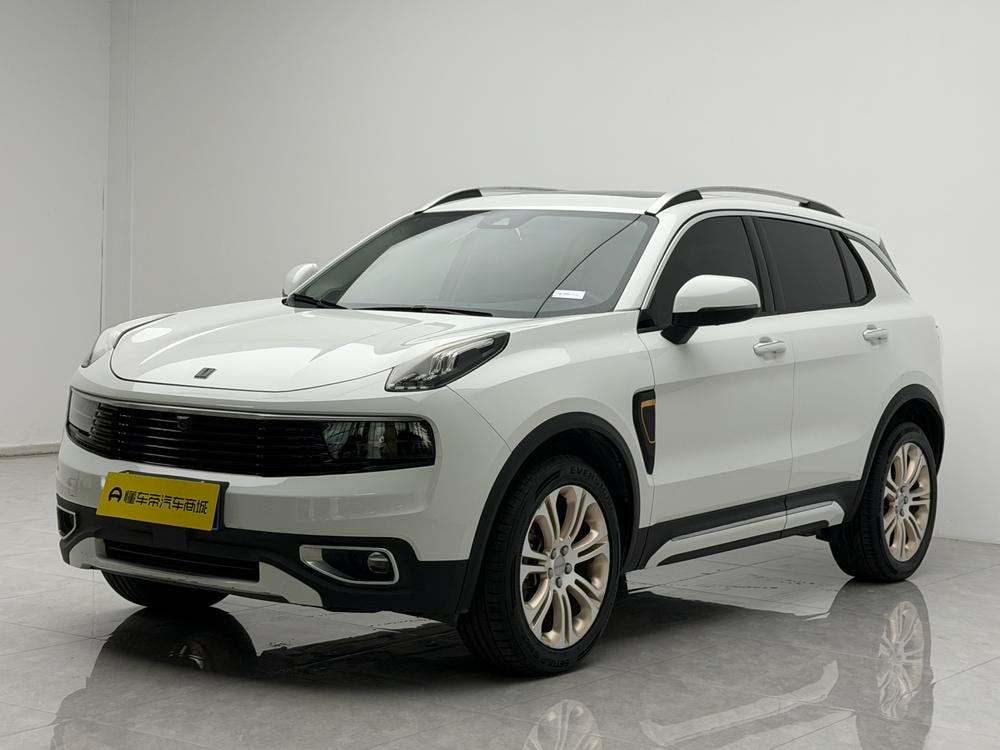 Lynk & Co 01 2019 — фото автомобиля