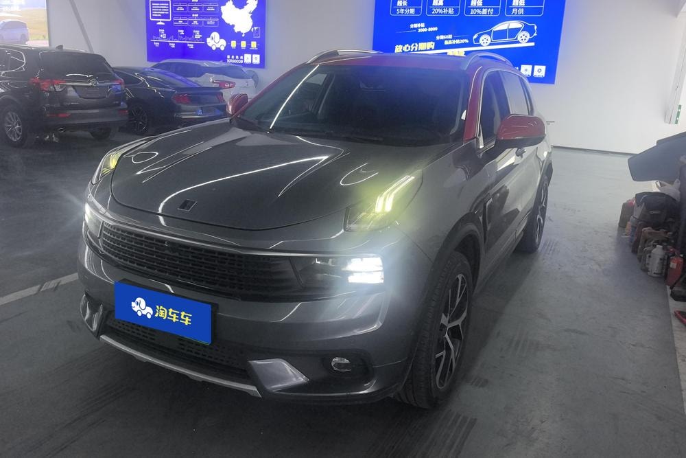 Lynk & Co 01 EM-P 2019 — фото автомобиля