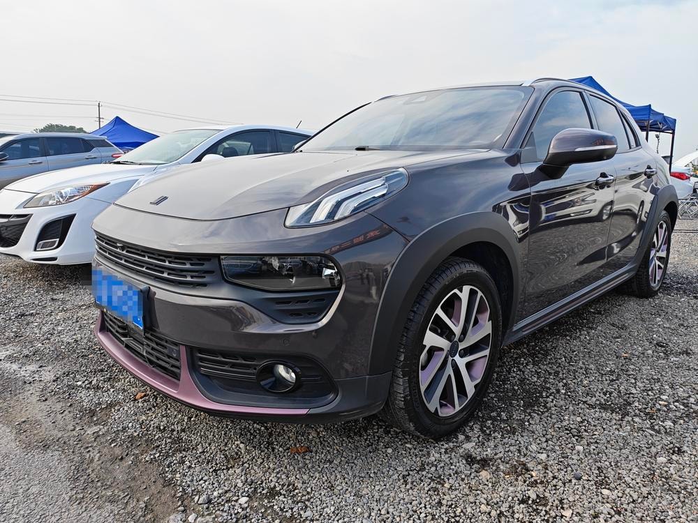 Lynk & Co 02 2021 — фото автомобиля