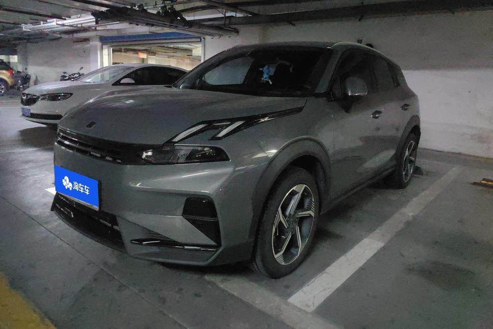 Lynk & Co 06 2025 — фото автомобиля 1