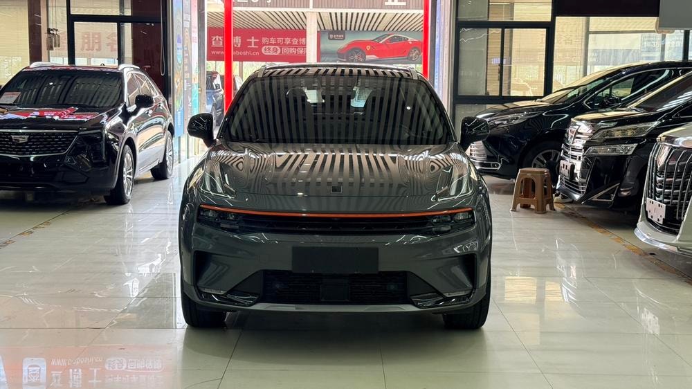 Lynk & Co 06 2020 — фото автомобиля 1