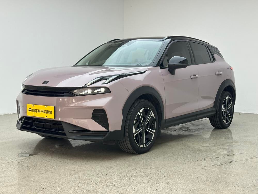 Lynk & Co 06 EM-P 2024 — фото автомобиля 1
