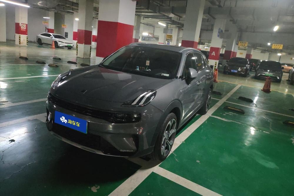 Lynk & Co 06 EM-P 2021 — фото автомобиля