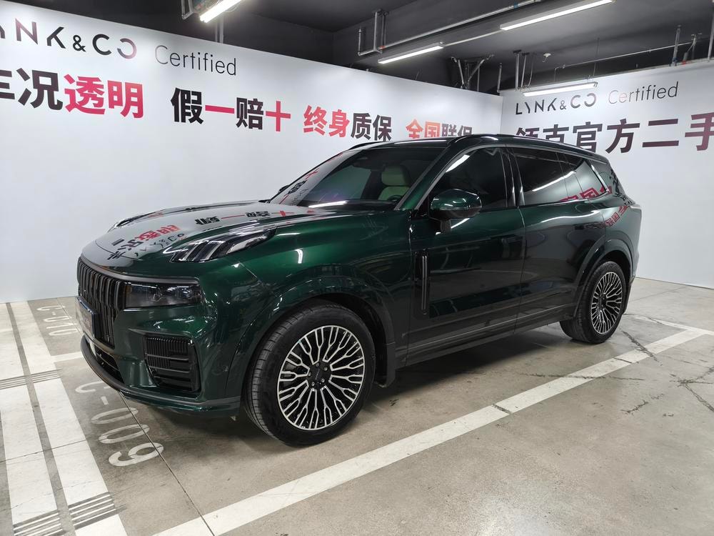 Lynk & Co 09 2026 — фото автомобиля 1