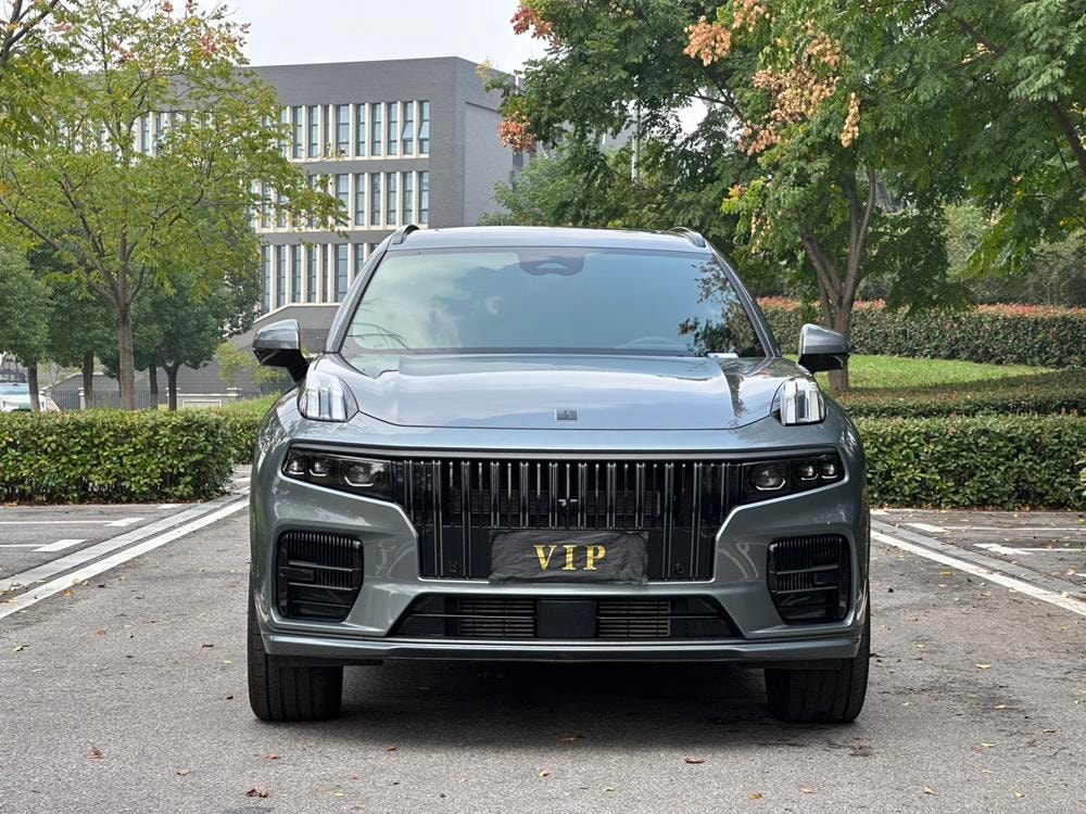 Lynk & Co 09 2021 — фото автомобиля