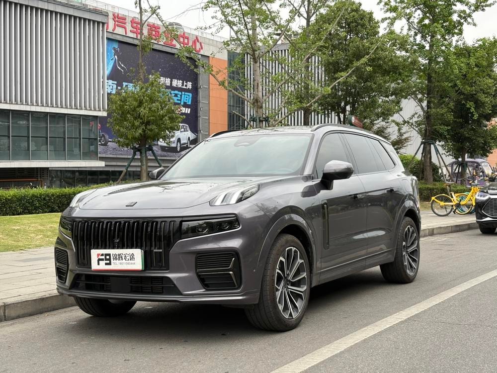 Lynk & Co 09 EM-P 2024 — фото автомобиля