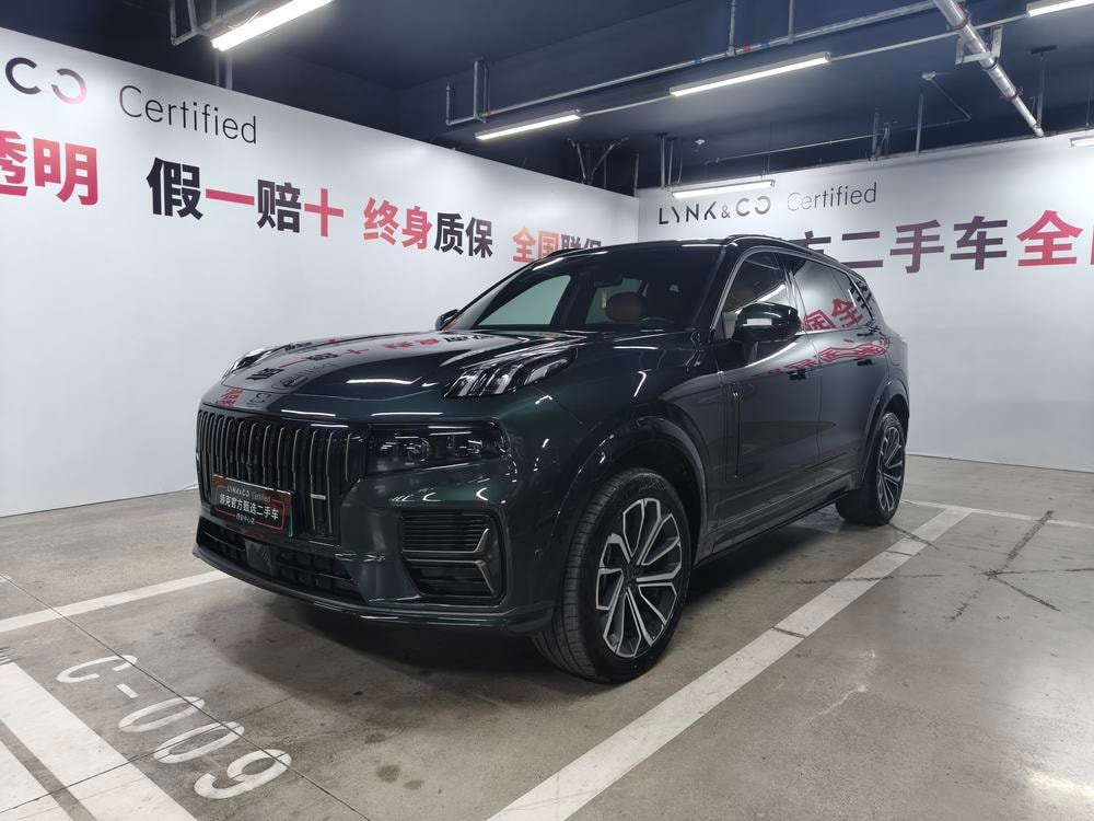 Lynk & Co 09 EM-P 2024 — фото автомобиля 1