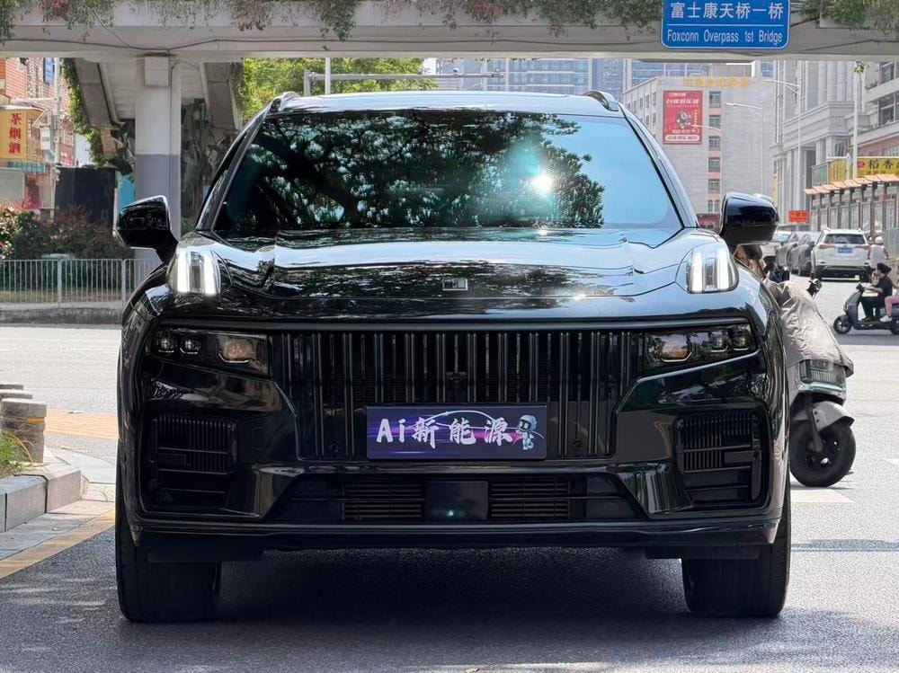 Lynk & Co 09 EM-P 2021 — фото автомобиля