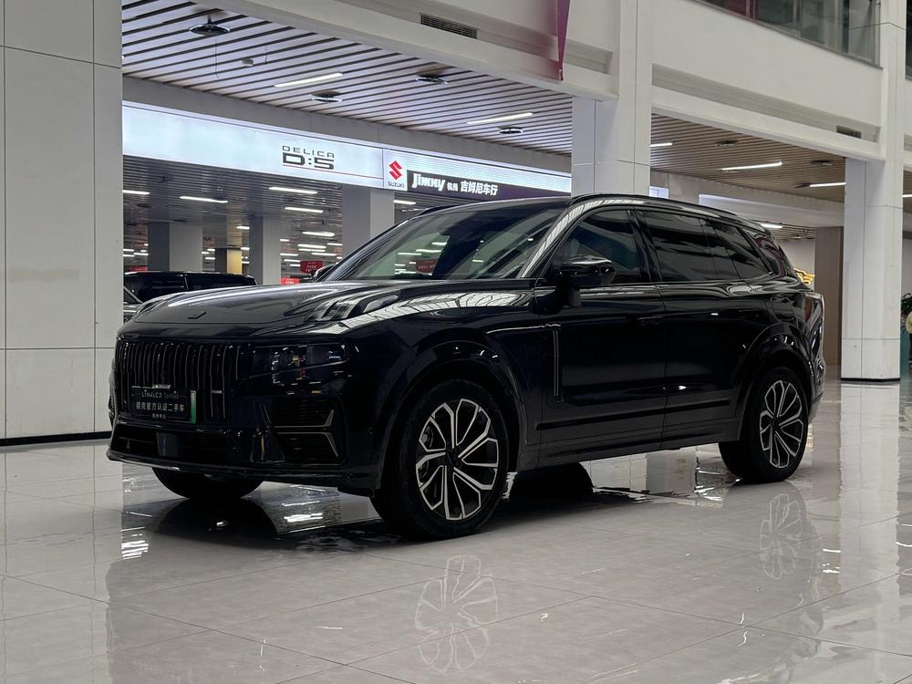 Lynk & Co 09 EM-P 2025 — фото автомобиля 1