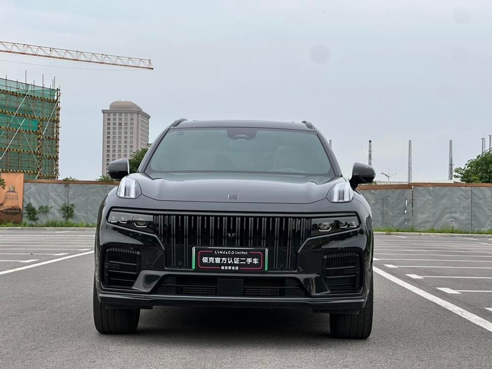 Lynk & Co 09 EM-P 2021 — фото автомобиля