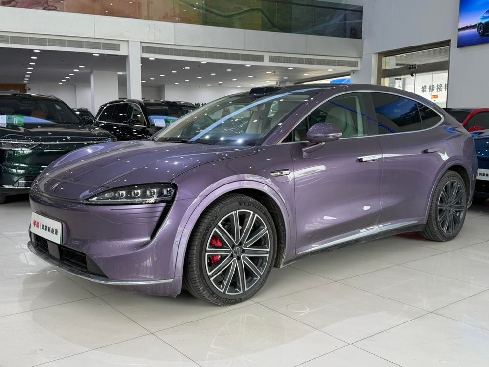 Maextro Luxeed R7 2025 — фото автомобиля
