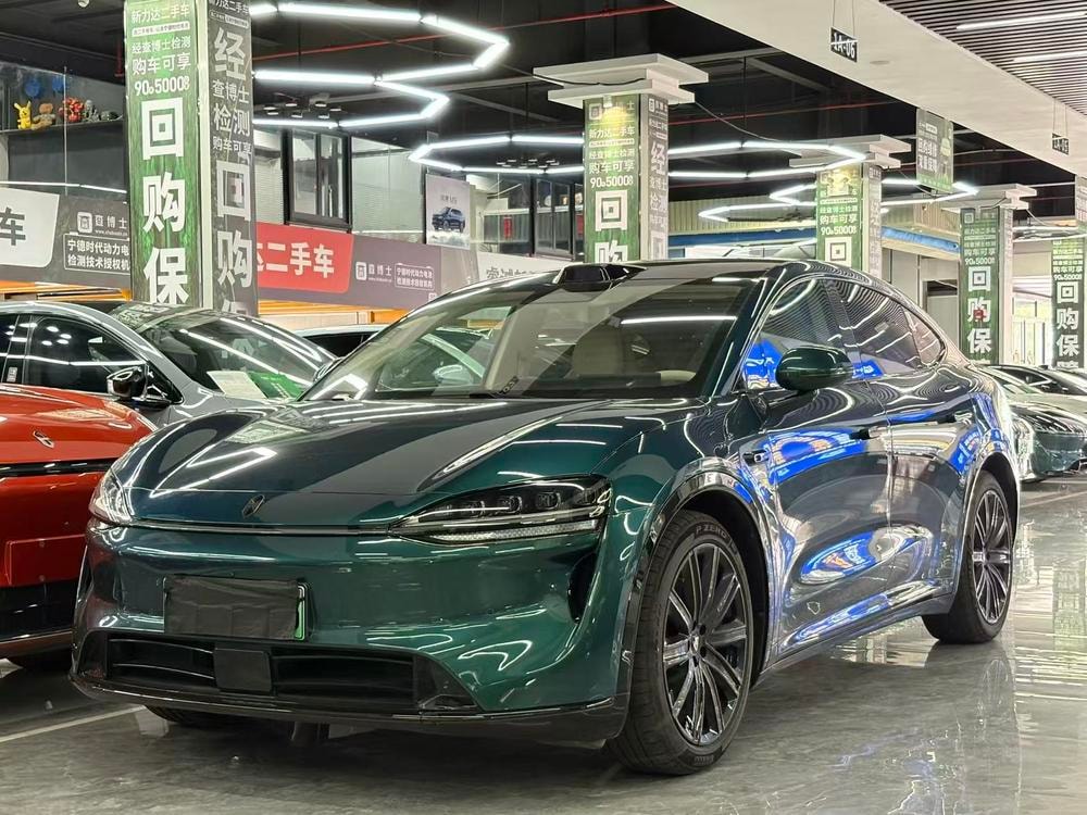Maextro Luxeed R7 2026 — фото автомобиля 1