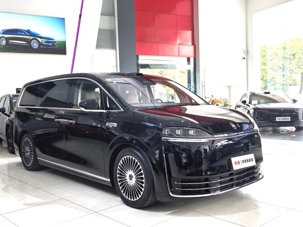 Maextro 智界V9 2026 — фото автомобиля 1