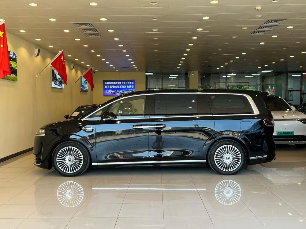 Maextro 智界V9 2026 — фото автомобиля 1