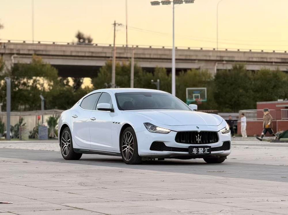Maserati Ghibli 2014 — фото автомобиля