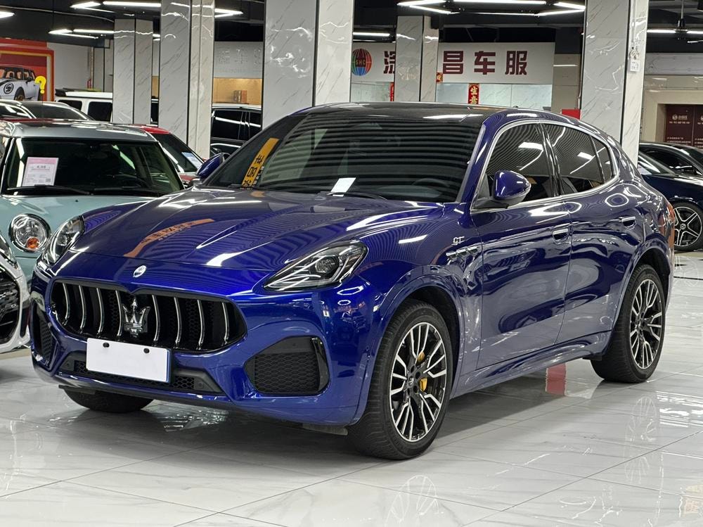 Maserati Grecale 2023 — фото автомобиля