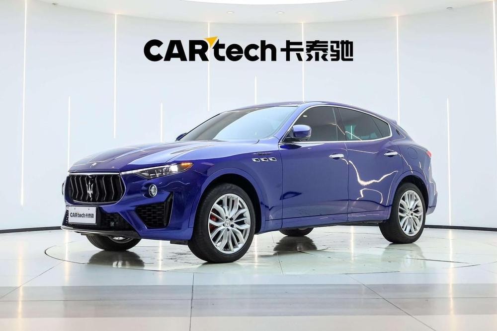 Maserati Levante 2022 — фото автомобиля
