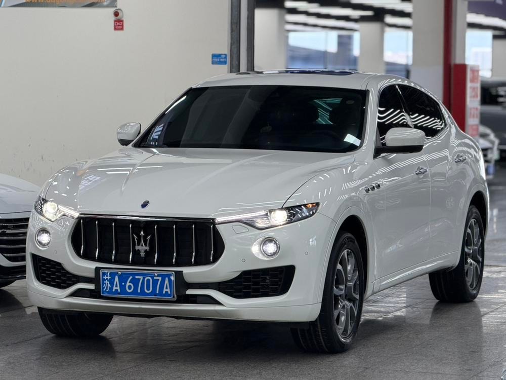 Maserati Levante 2016 — фото автомобиля 1