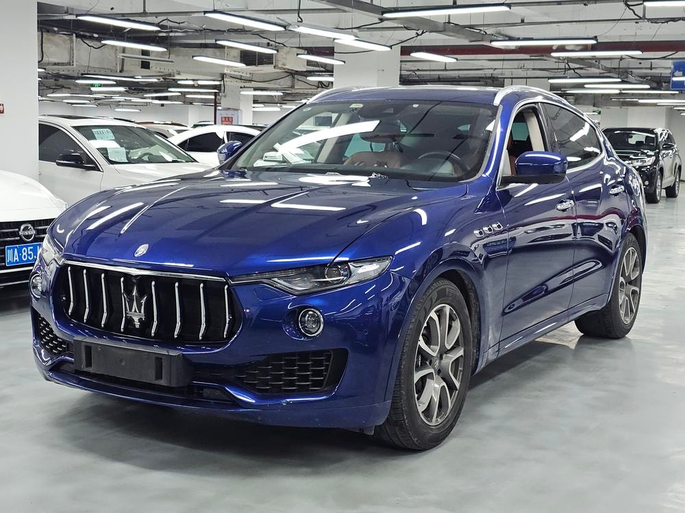Maserati Levante 2016 — фото автомобиля