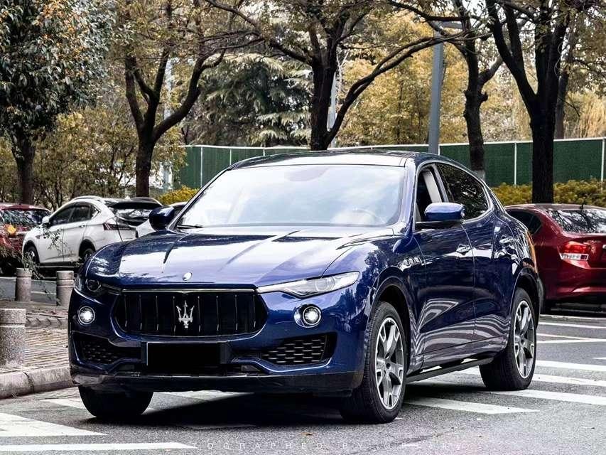 Maserati Levante 2016 — фото автомобиля