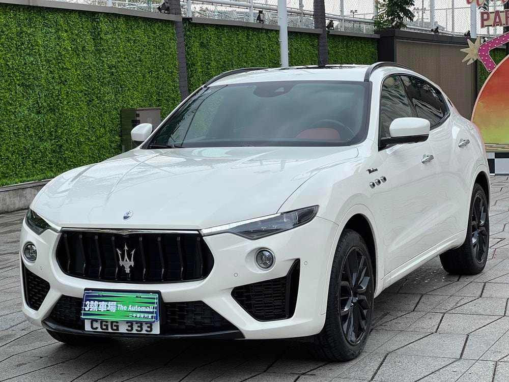 Maserati Levante 2022 — фото автомобиля
