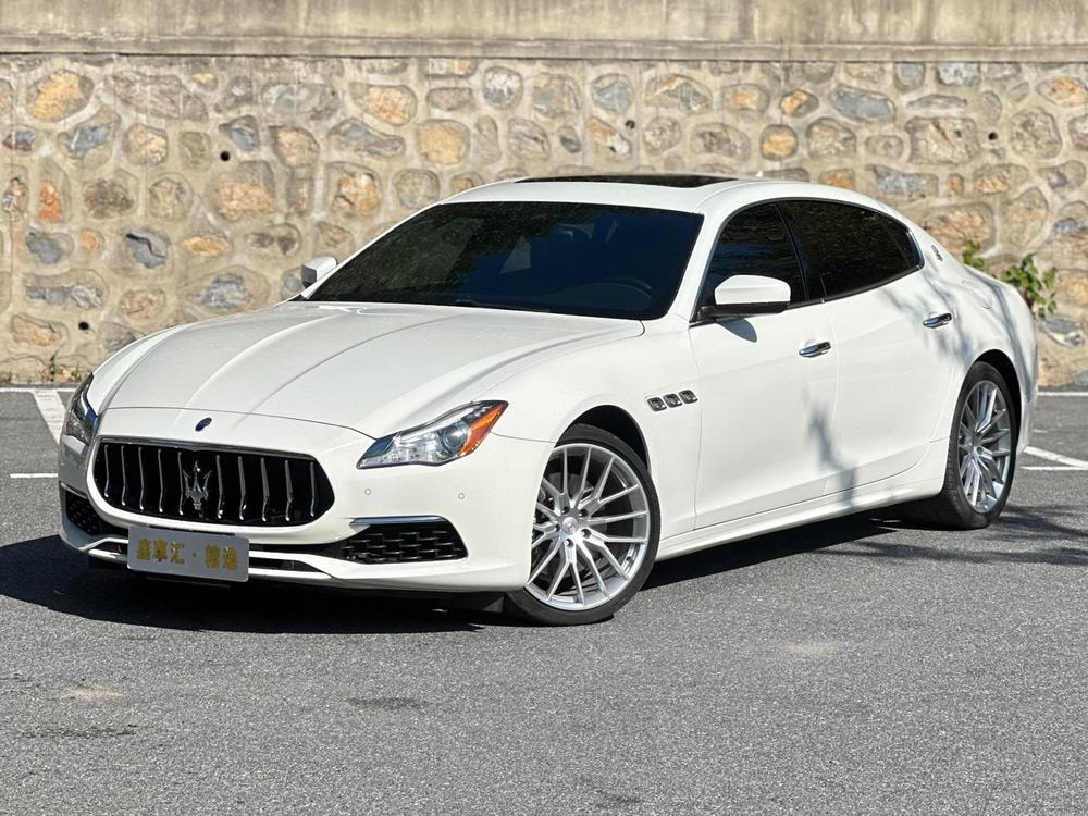 Maserati Quattroporte 2018 — фото автомобиля