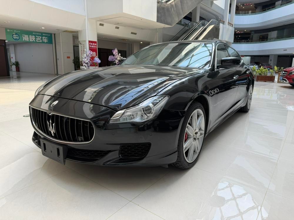 Maserati Quattroporte 2013 — фото автомобиля