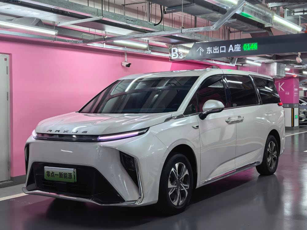 Maxus Mifa 9 EV 2022 — фото автомобиля