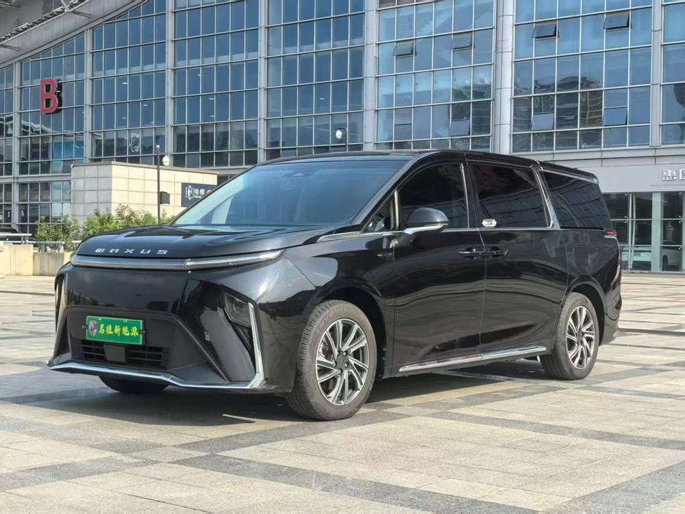 Maxus Mifa 9 EV 2022 — фото автомобиля
