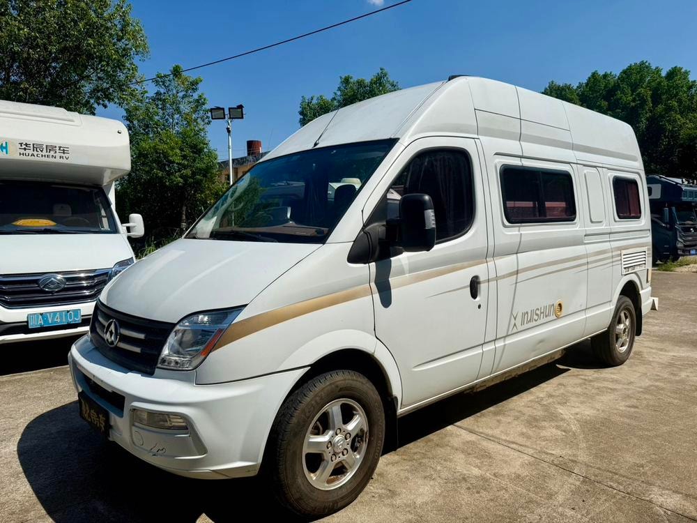 Maxus V80 RV 2016 — фото автомобиля 1