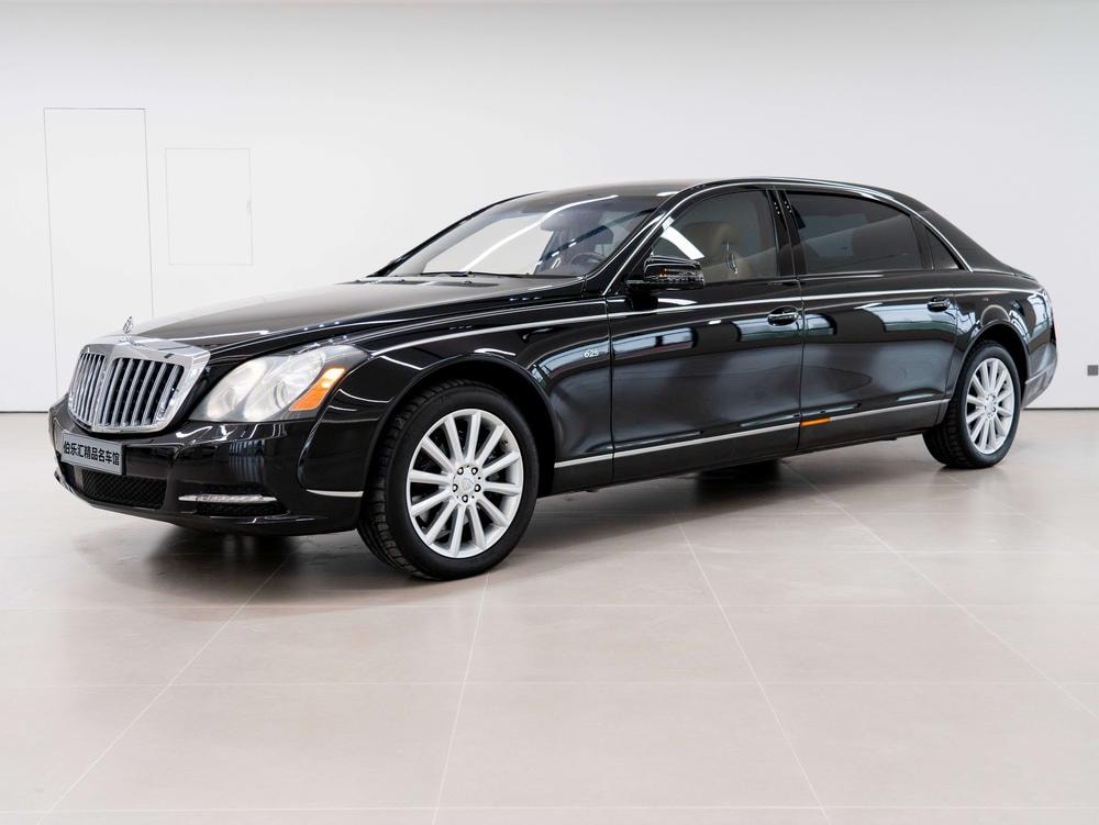 Maybach  2011 — фото автомобиля