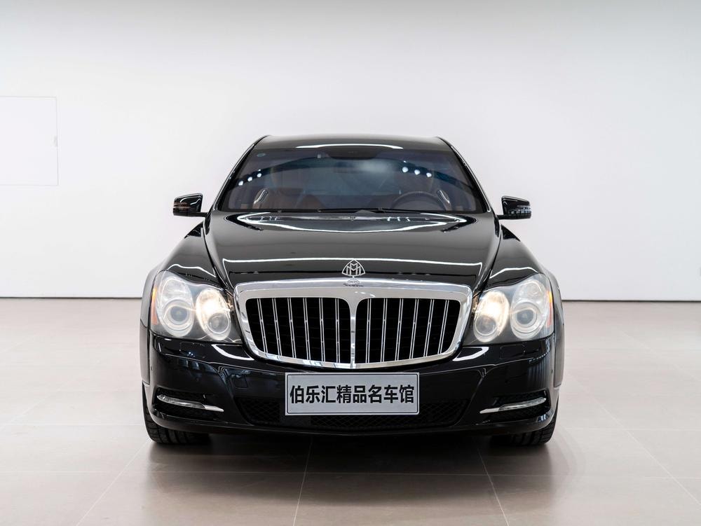 Maybach  2011 — фото автомобиля