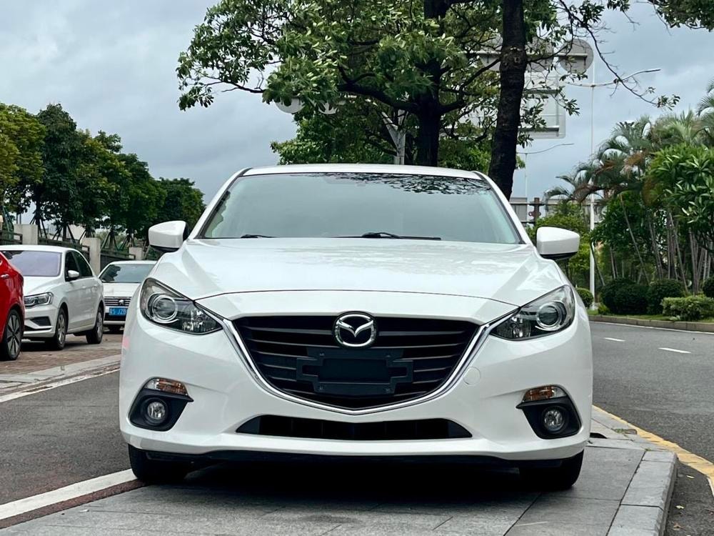 Mazda 3 Axela 2014 — фото автомобиля 1