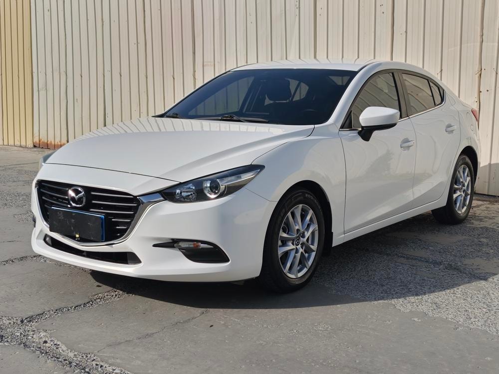 Mazda 3 Axela 2017 — фото автомобиля