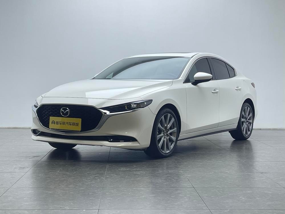 Mazda 3 Axela 2023 — фото автомобиля