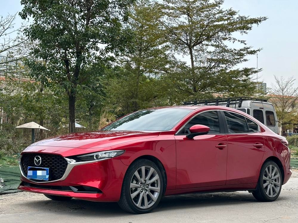 Mazda 3 Axela 2022 — фото автомобиля