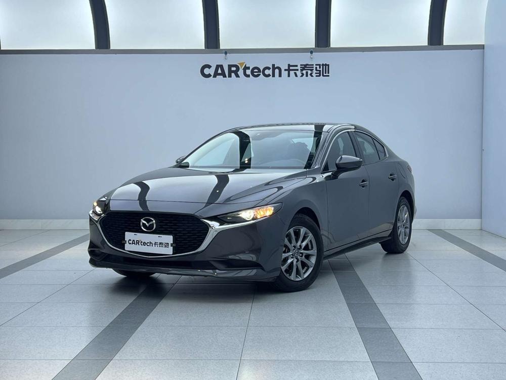 Mazda 3 Axela 2021 — фото автомобиля