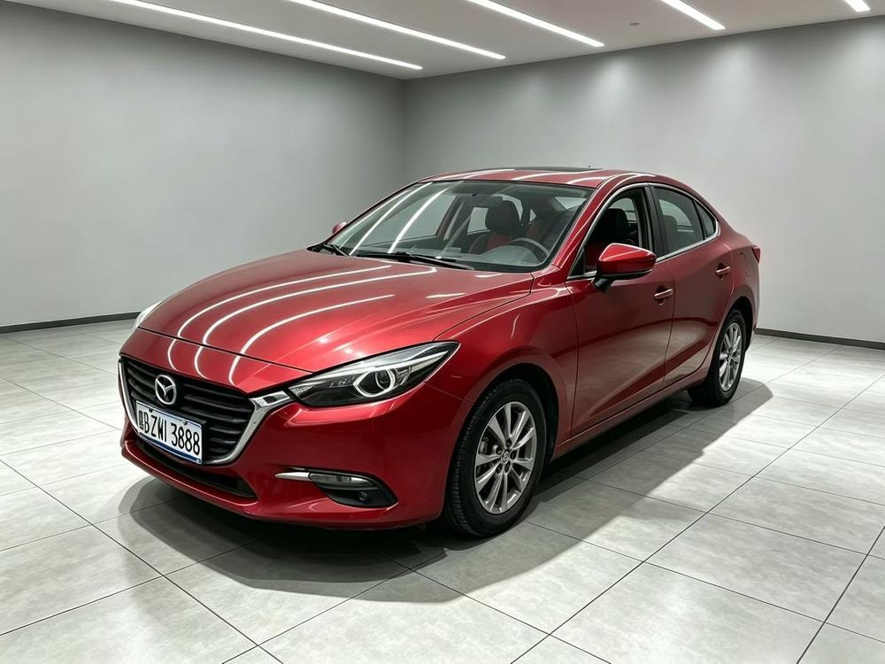 Mazda 3 Axela 2017 — фото автомобиля