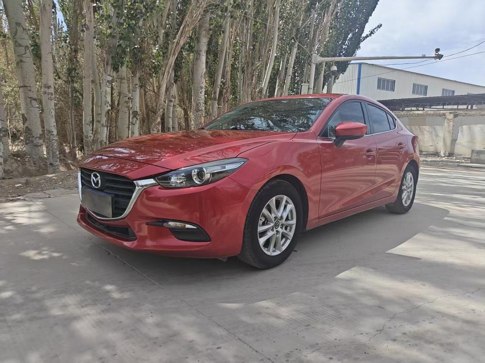 Mazda 3 Axela 2017 — фото автомобиля 1
