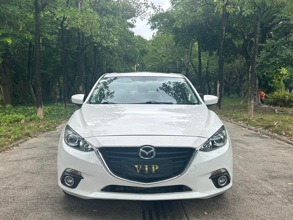 Mazda 3 Axela 2014 — фото автомобиля