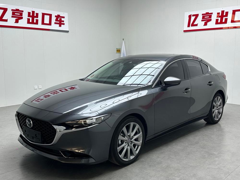 Mazda 3 Axela 2023 — фото автомобиля 1