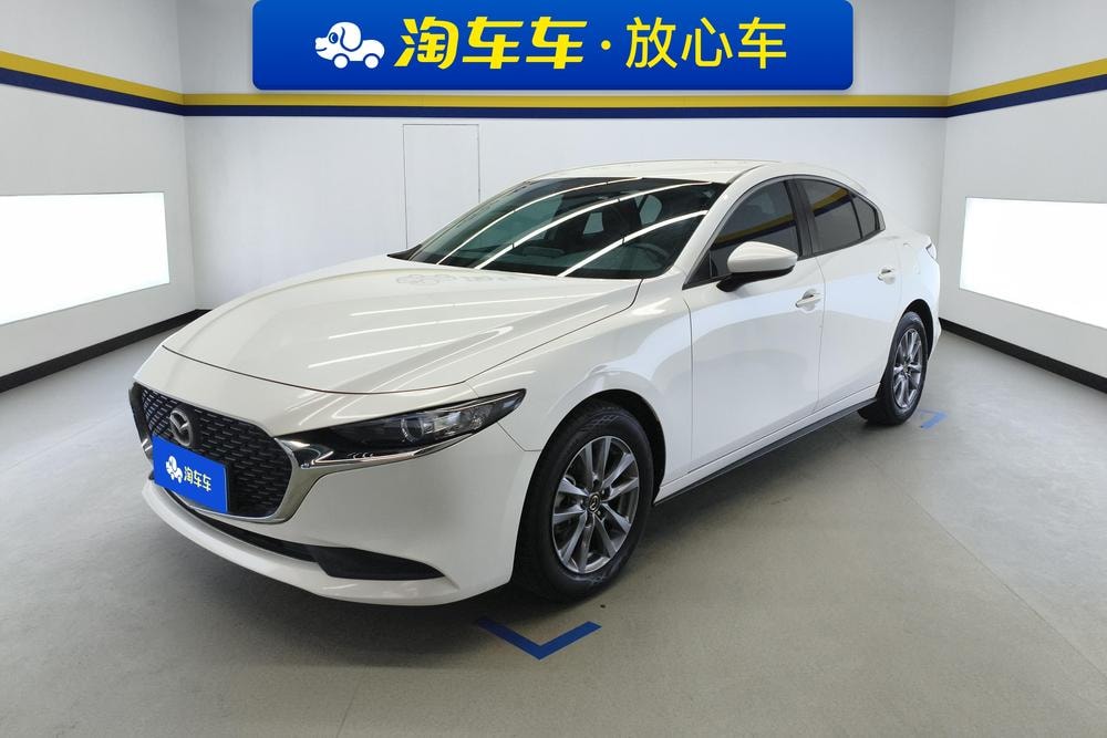 Mazda 3 Axela 2020 — фото автомобиля 1