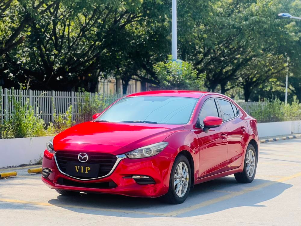 Mazda 3 Axela 2017 — фото автомобиля 1