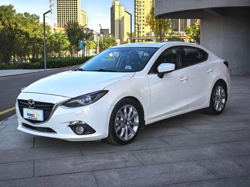 Mazda 3 Axela 2016 — фото автомобиля